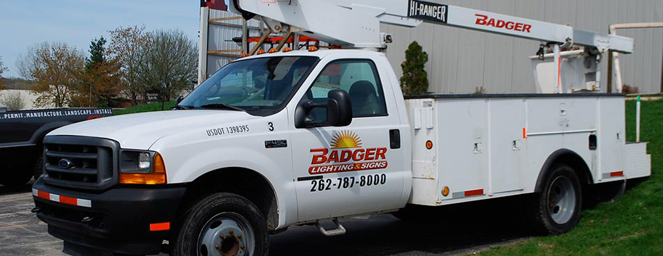 Badger Lighting Signs Auction Southeast Wisconsin Auctions