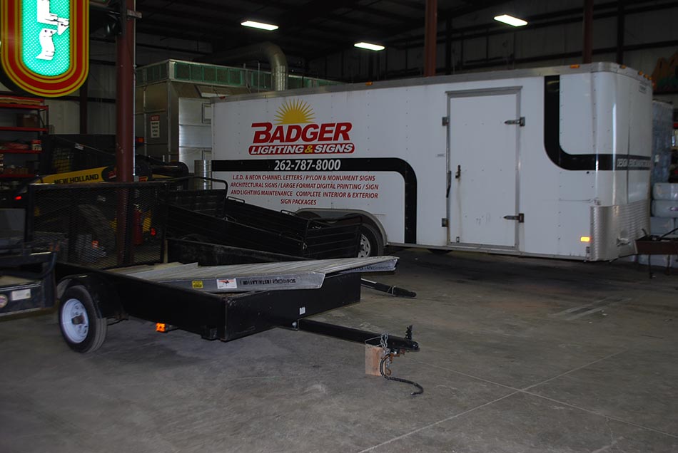 Badger Lighting Signs Auction Southeast Wisconsin Auctions Badger Lighting Signs Auction Southeast Wisconsin Auctions